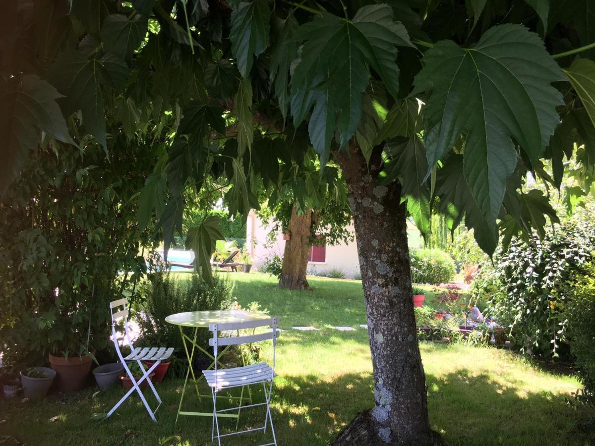Domaine De La Vigne Bed & Breakfast Cadalen Dış mekan fotoğraf
