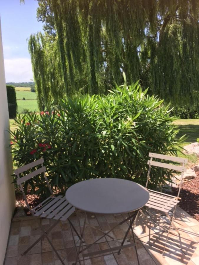 Domaine De La Vigne Bed & Breakfast Cadalen Dış mekan fotoğraf