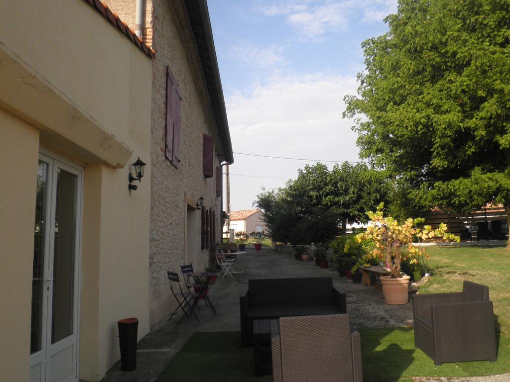 Domaine De La Vigne Bed & Breakfast Cadalen Dış mekan fotoğraf