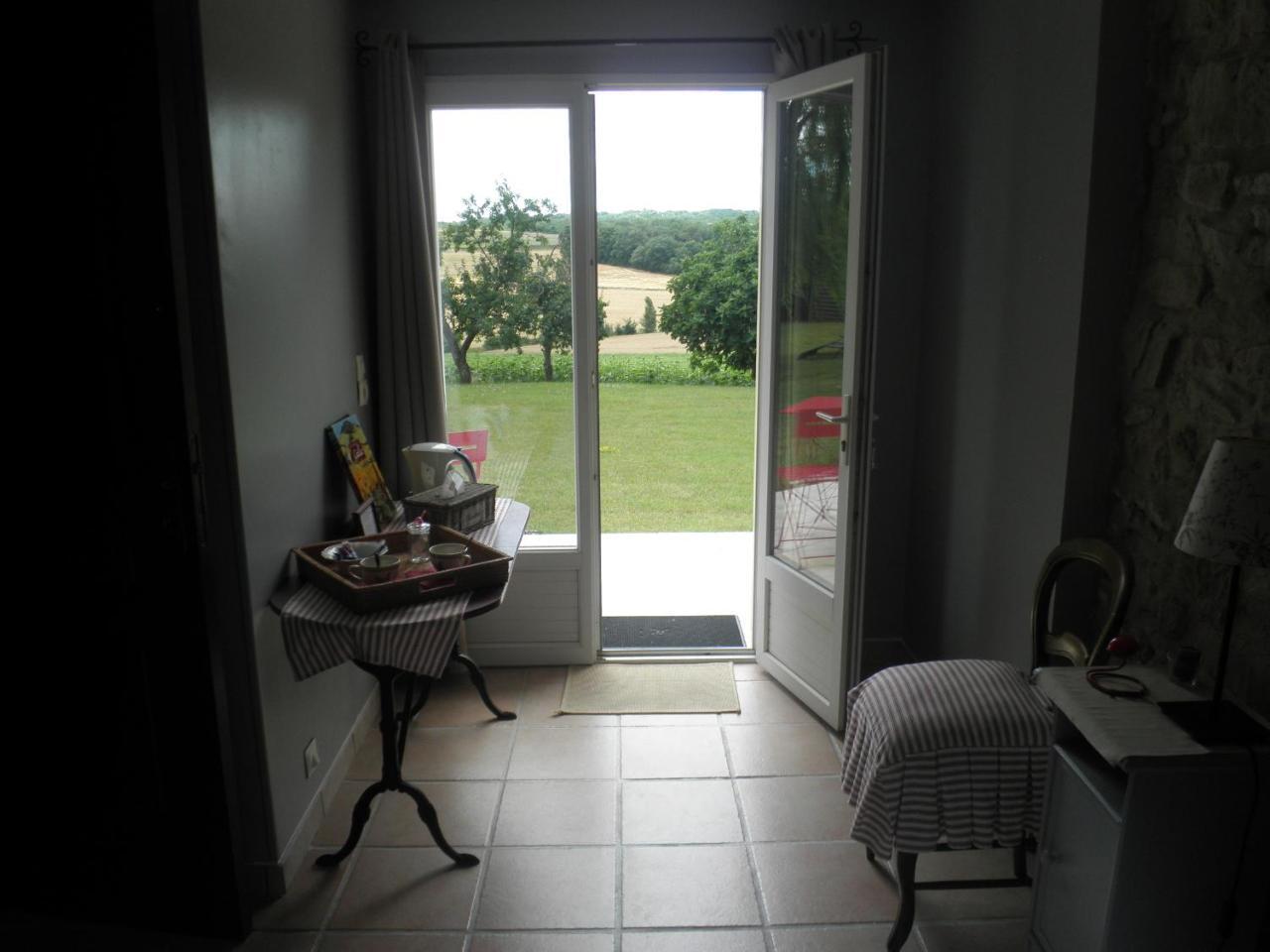 Domaine De La Vigne Bed & Breakfast Cadalen Dış mekan fotoğraf